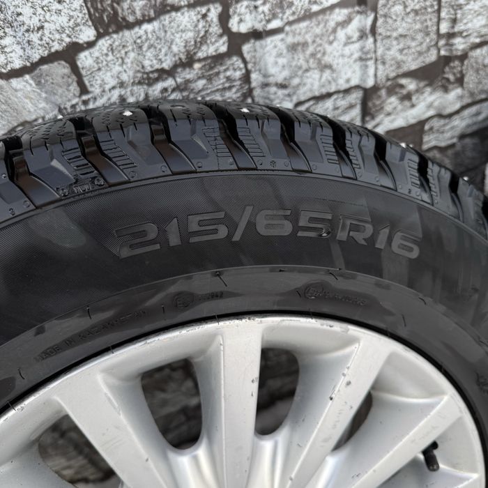 Продам диски с зимней резиной