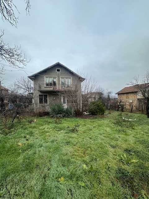 Продава се Къща в Казанлък - 98 кв.м за 776 €/кв.м - Снимка #1