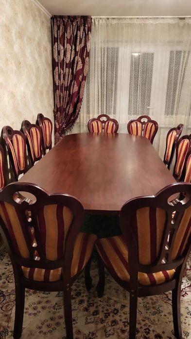 Стол стуля  срочно продаётся
