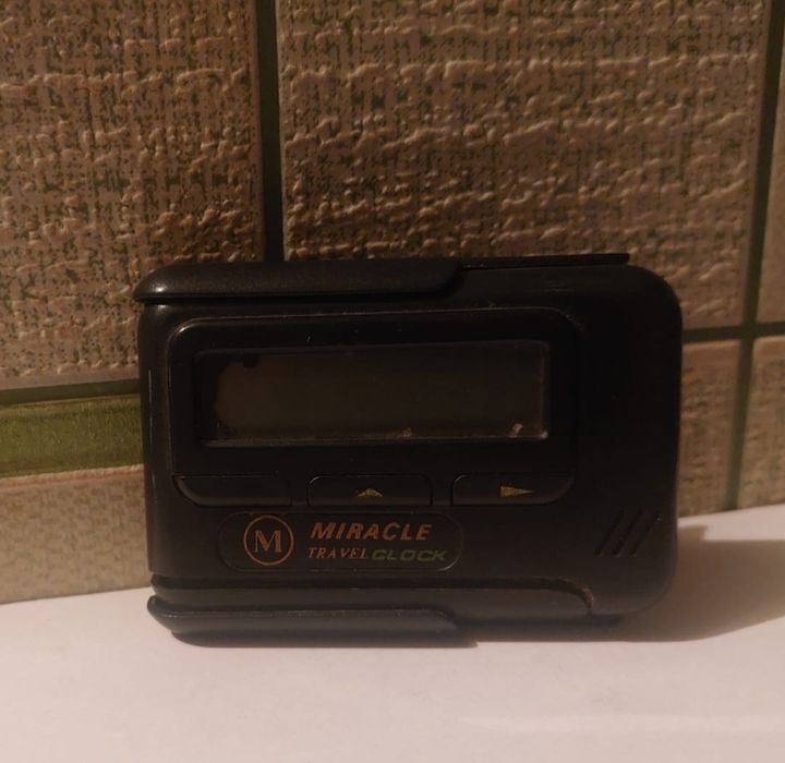 Часы  пейджер ретро