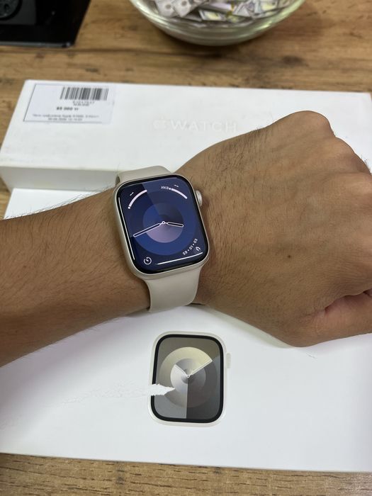 Часы Apple Watch 9/45 mm