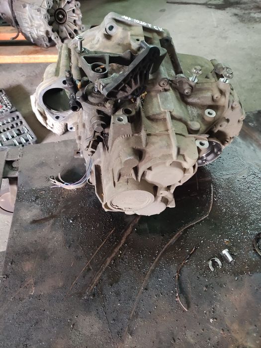 Скоростна кутия за Audi A3 8P 2.0tdi