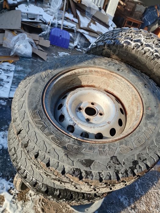 Резина  шины  колеса WormDrive AT 980E