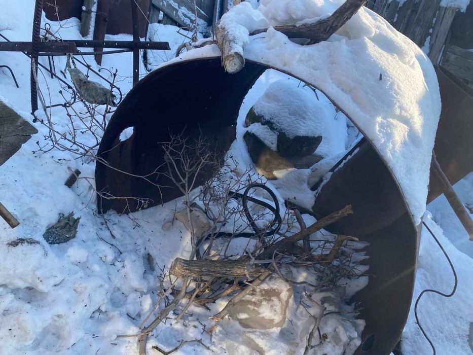 Продам бочки железные  в заре