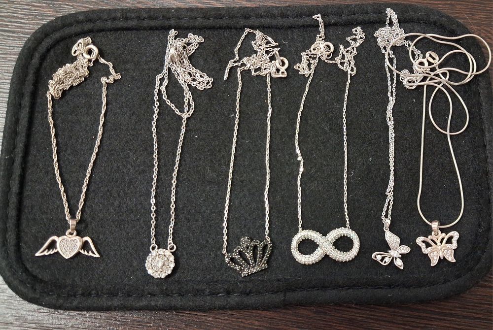 Сребърни колиета