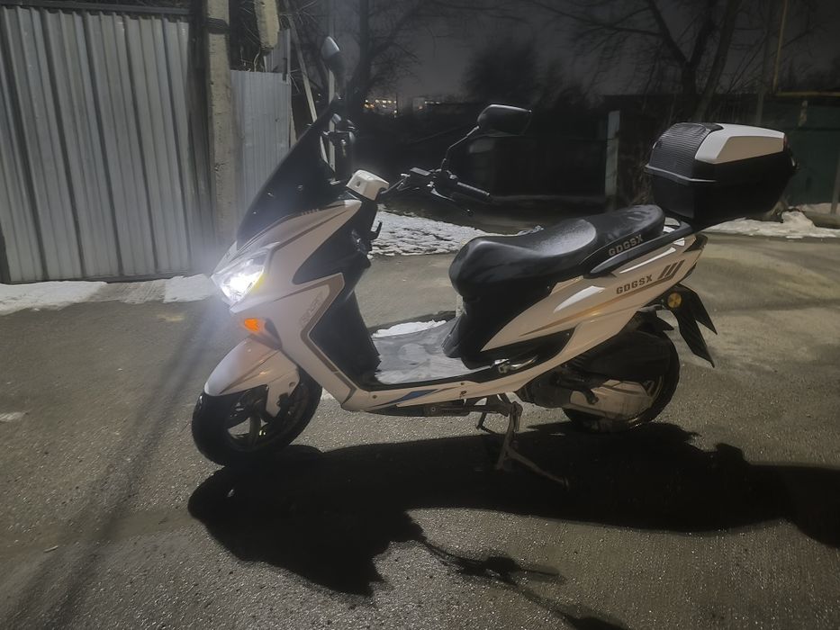 Мопед Maxi 2025 года