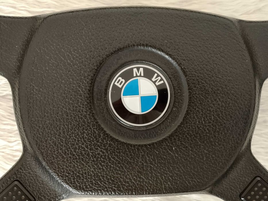 BMW E30 ретро волан