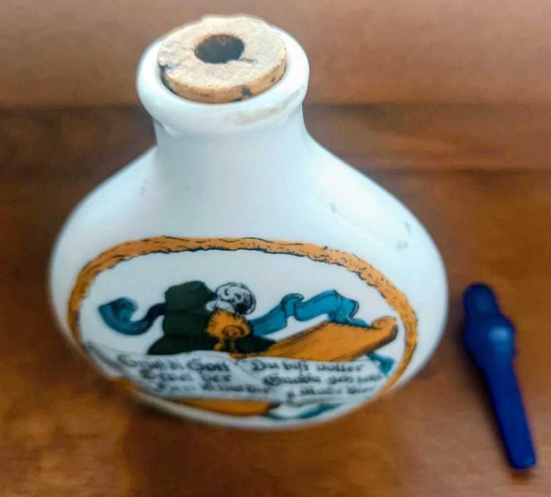 Vând recipient 1900/sticluta parfum decorativ porțelan, dop original,