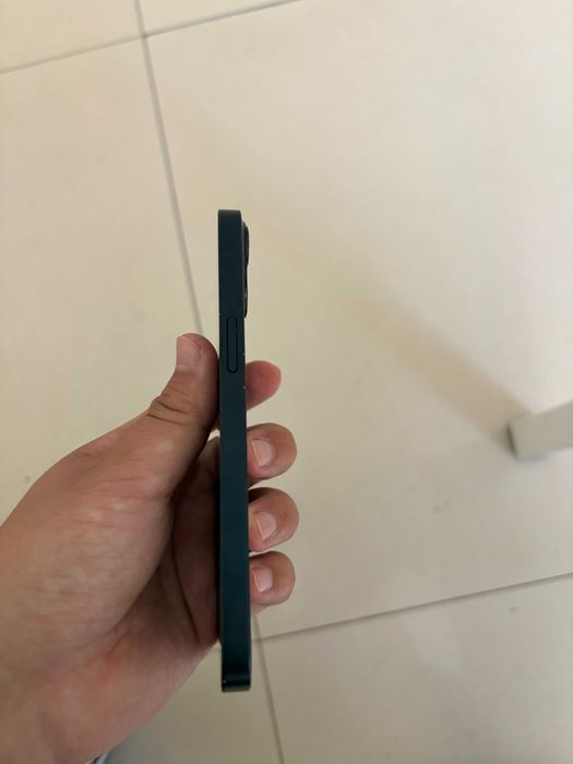 iPhone 13 Midnight 128 GB