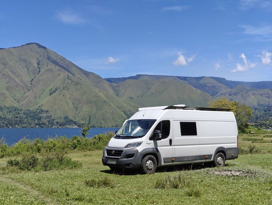 Fiat Ducato Autorulota dotata cu de toate pentru calatorii full time off camping