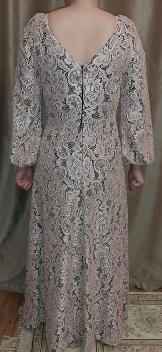 Продам вечернее платье дизайнерское