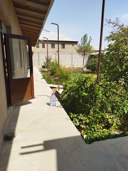 Uy sotiladi Hovli sotiladi 7 sotix