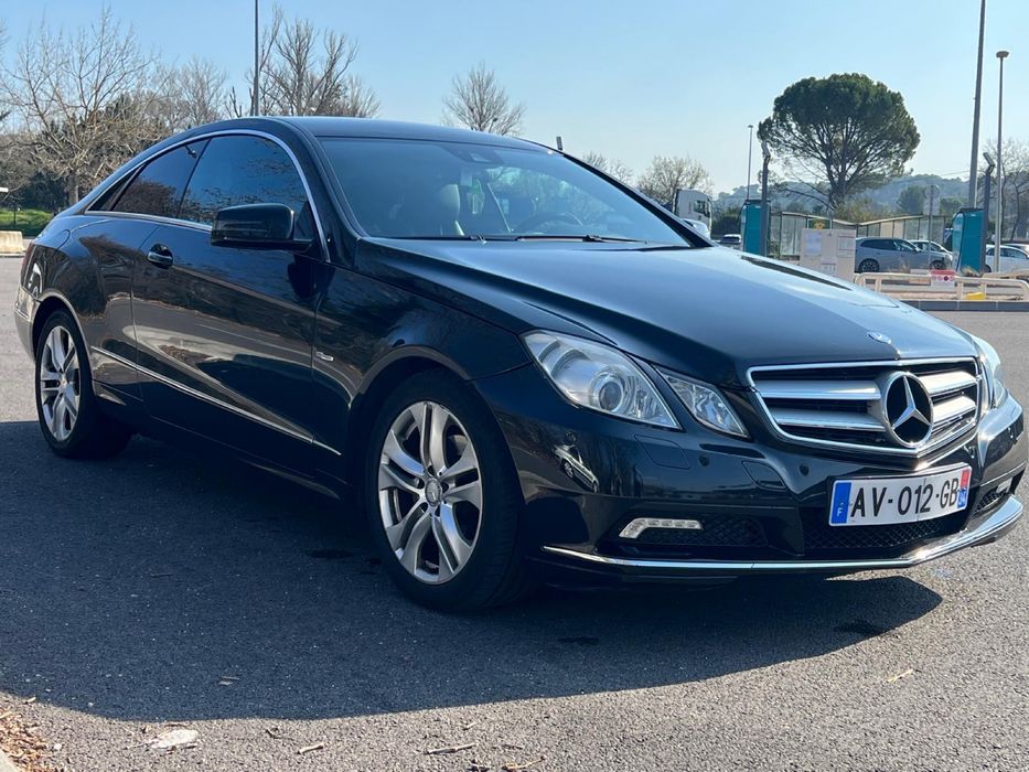Mercedes Clasa E200 Coupe