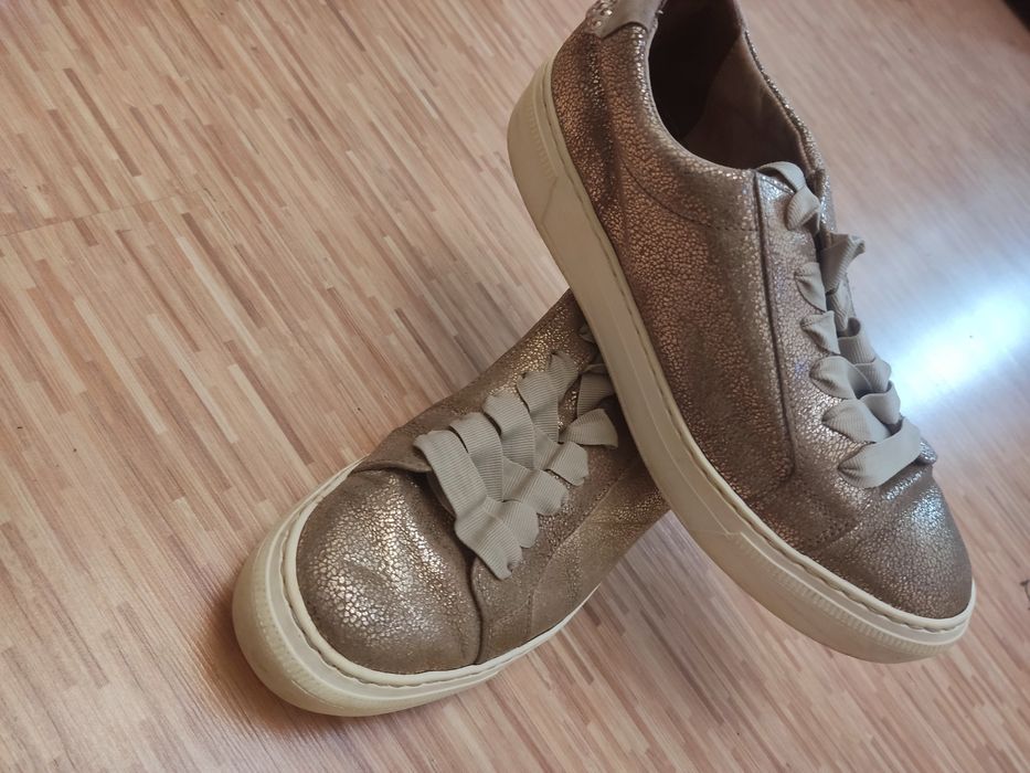 кеды, кроссовки  продам