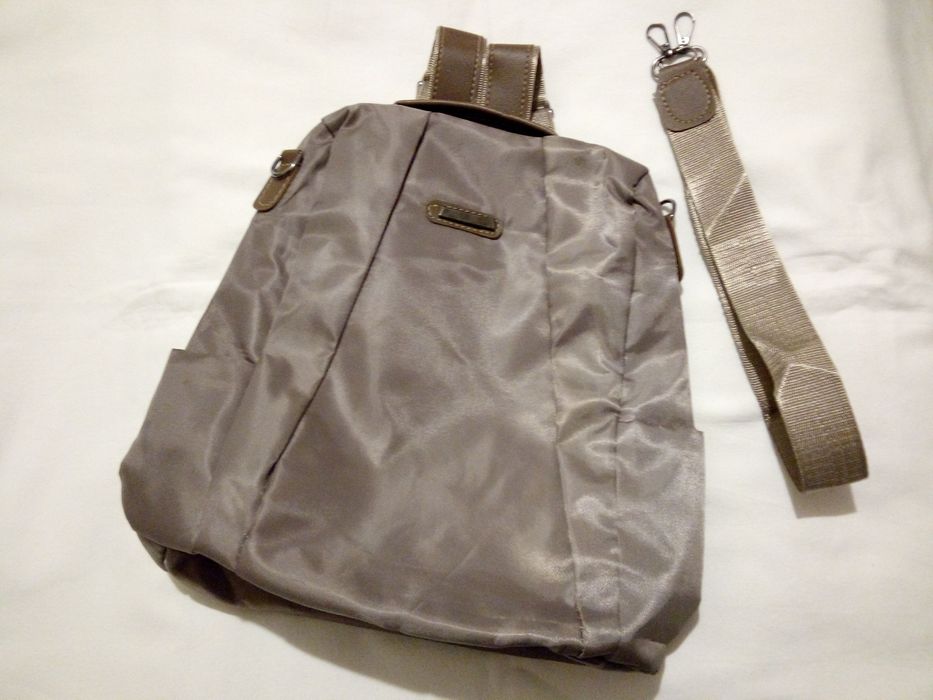 Раница Чисто нова