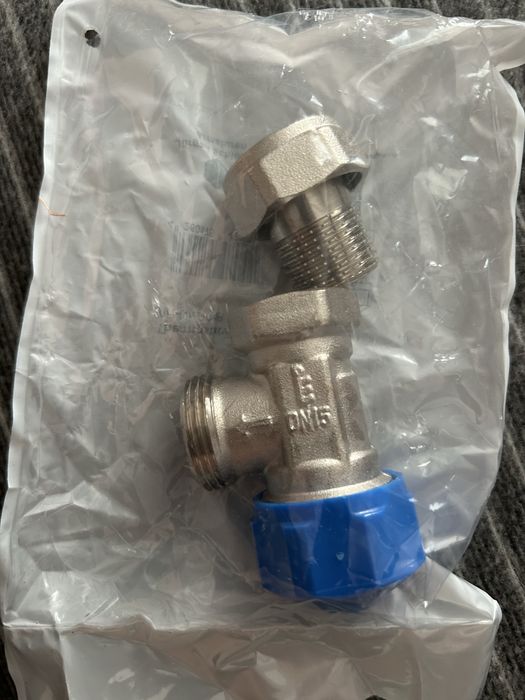 Robinet termostatic unghiular