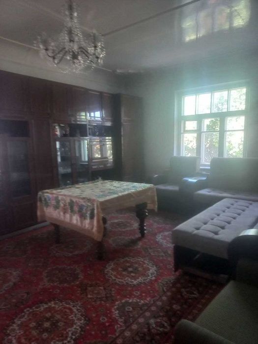 Продается дом 5-комнат, 8-соток
