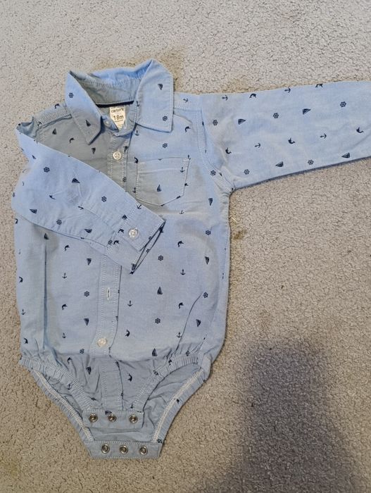 Vând hăinuțe bebe