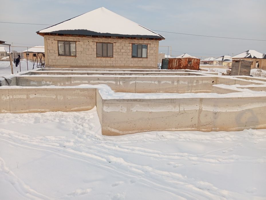 Продам уч 5сот с фундаментом