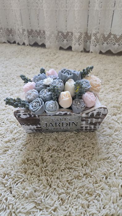 Buchet flori de ceară naturală(soia), handmade ideal pentru cadouri