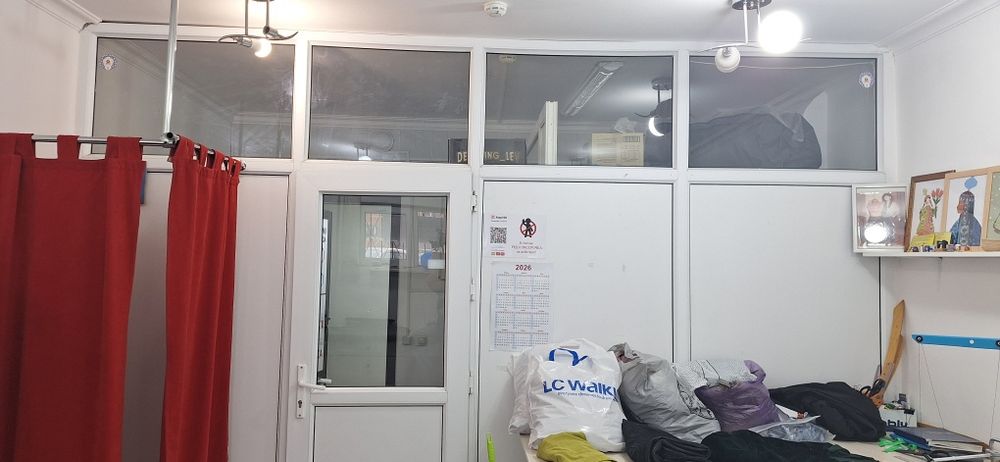 Пластиковая перегородка