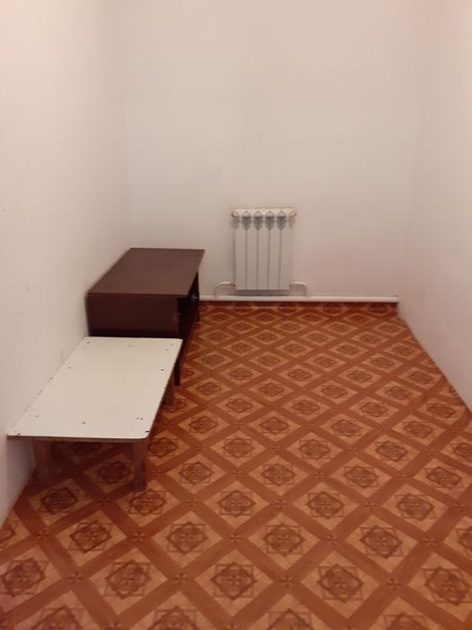 Сдам пол дома р-н Малышка