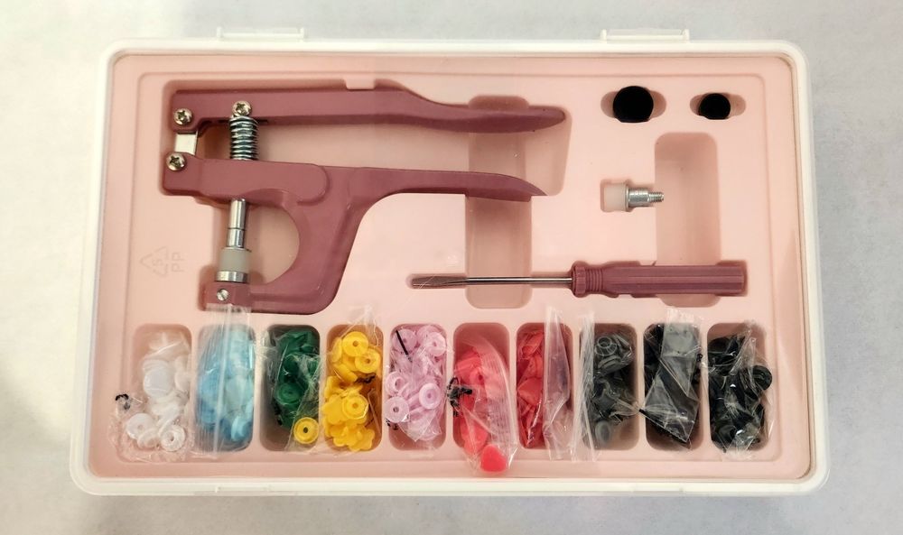 Set presa de mana și capse -  SIGILAT