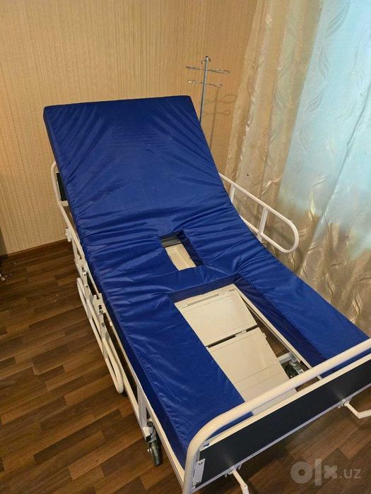 продается медицинская раздвижная кровать для не ходящих больных