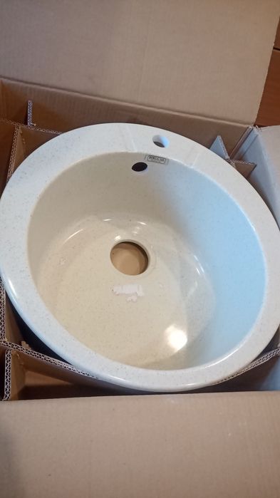 Кухонная мойка, круглая