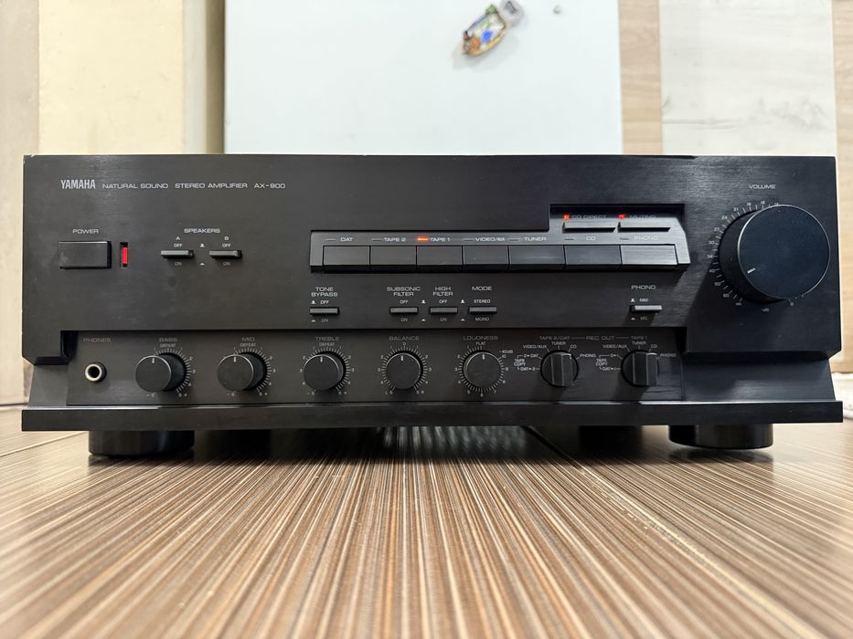 Yamaha AX-900 Качествен съерео усилвател