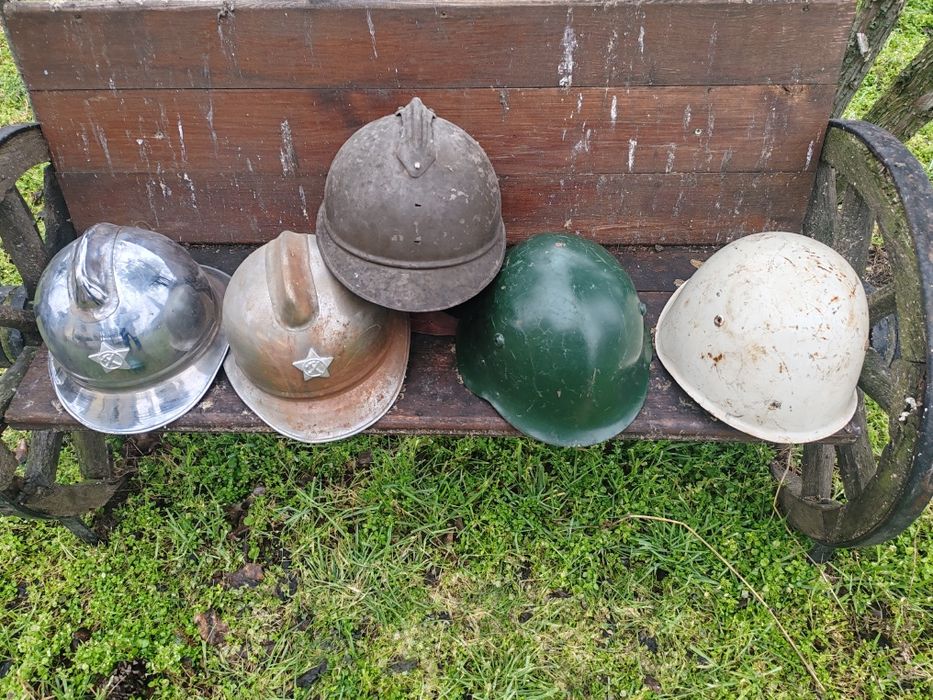 Месомелачка, огледало, касичка, статуетка