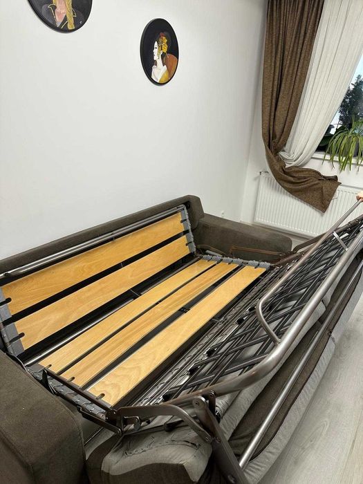 Vând canapea extensibilă