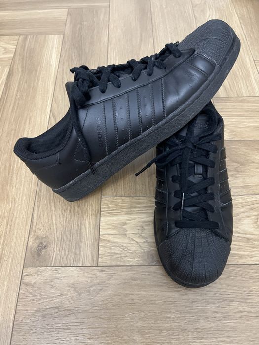 Поодам кроссовки 43-44 р