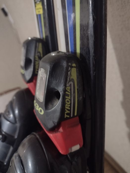 Комплект- ски,автомати,обувки и щеки