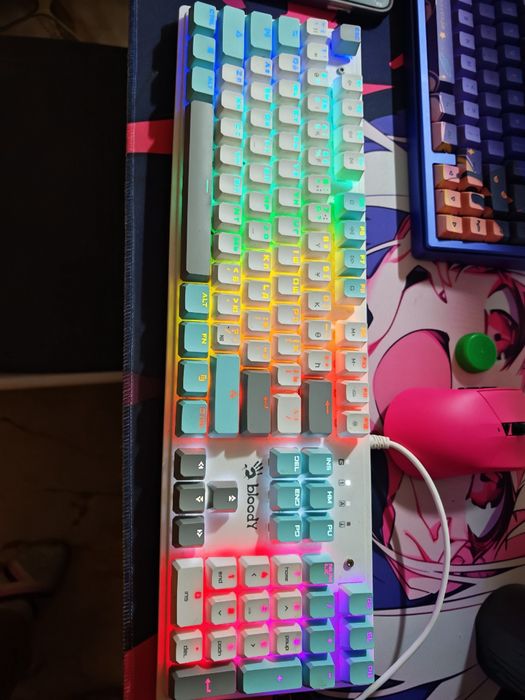 Продам игровую клавиатуру