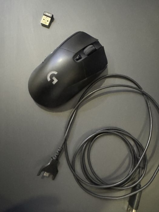Logitech G703 Lightspeed Wireless Gaming Mouse + cablu