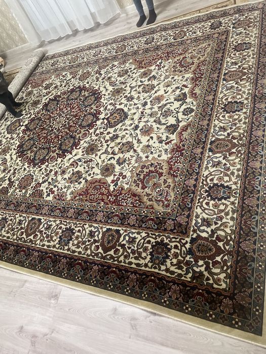 Б/у ковер размер 3/4 в хорошем состоянии