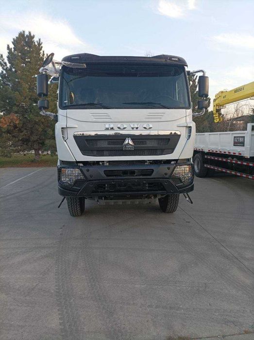 Автосамосвал Howo-T7S 8x4 - 32 т / 26 куб.м Sunhunk