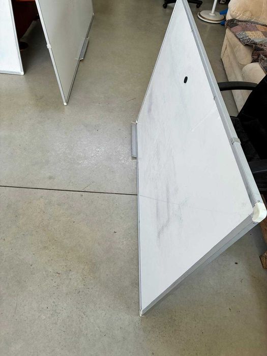 Vand table magnetice