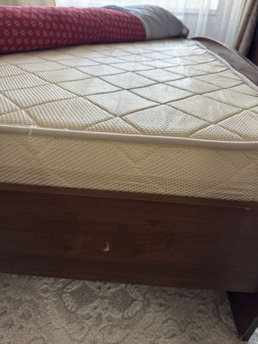 Продам спальный гарнитур