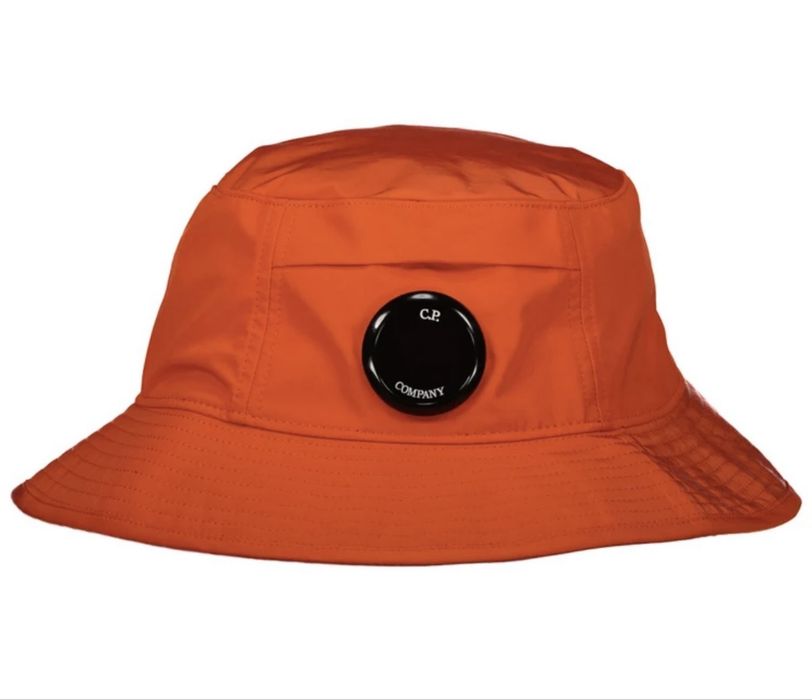 Шапка Cp company chrome orange.