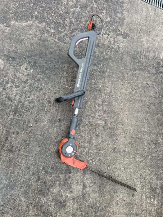 Foarfeca electrica pentru gard viu