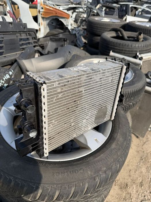 renault clio v radiator intercooler 214109135r