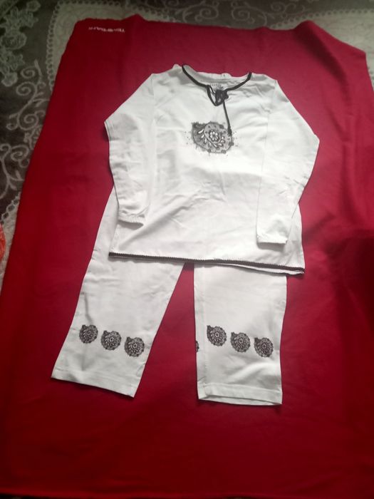 Продам костюм трикотаж