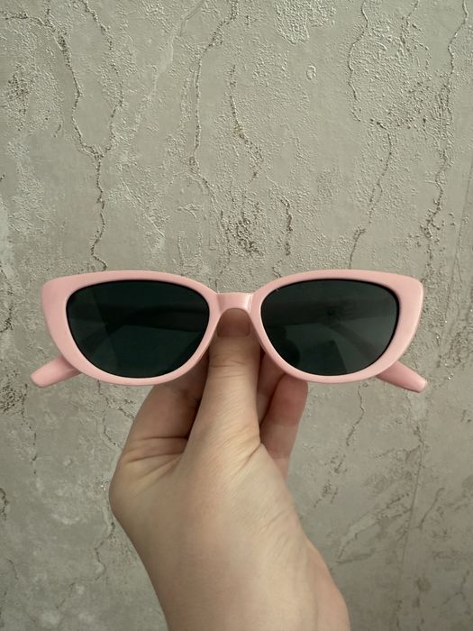 Очки солнецезащитные