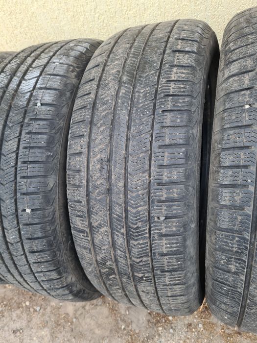 4 бр. всесезонни гуми 235/55/18 Vredestein DOT 5116 2x6 mm 2x5 mm