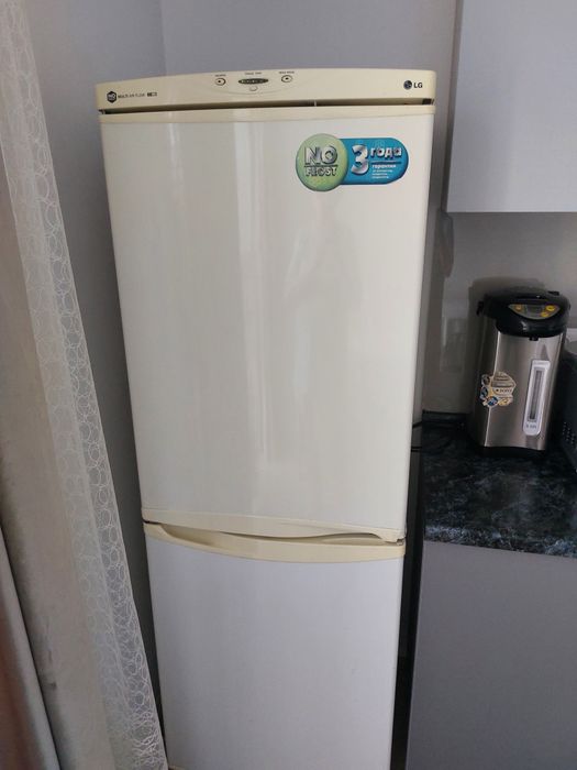 Продам холодильник Lg