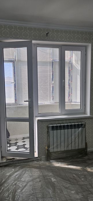Пластиковые окна и балкон б/у