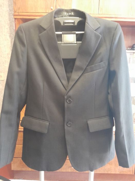 Продам школьный пиджак