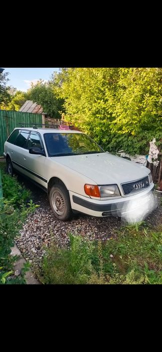 Продам автомобиль Ауди 100 С4 универсал